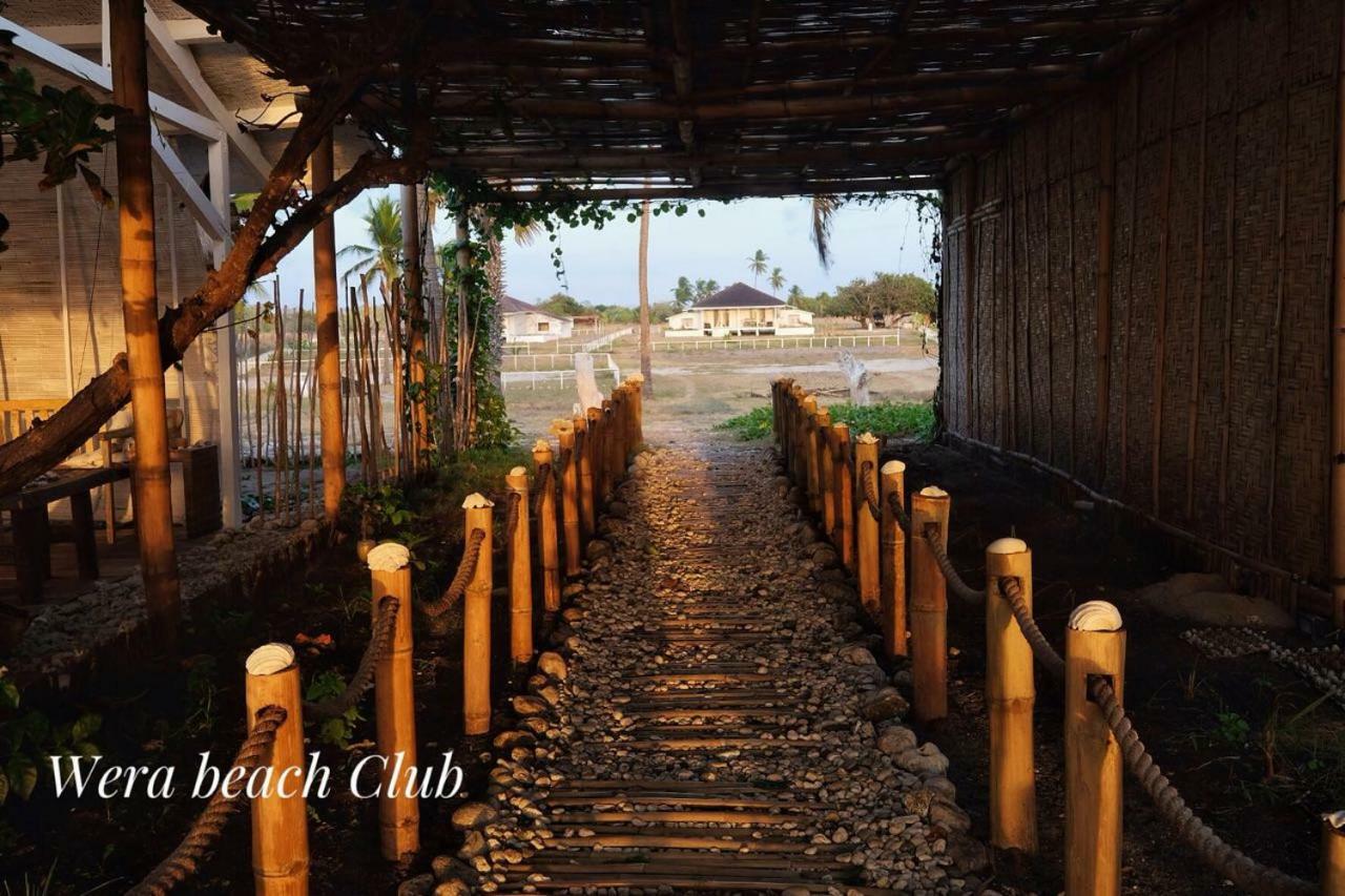 Wera Beach Kadumbul Exterior foto