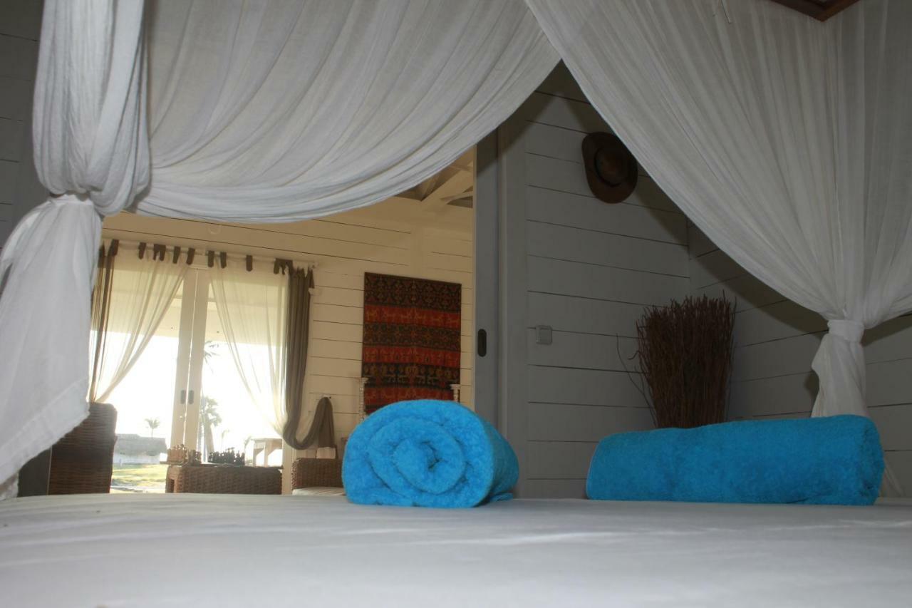 Wera Beach Kadumbul Exterior foto